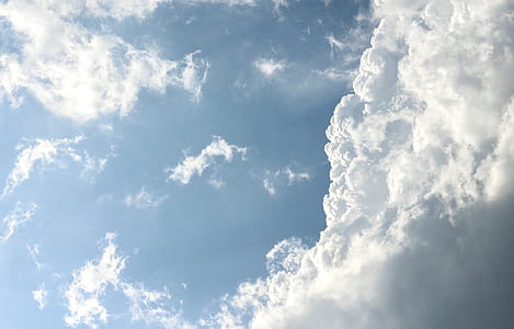 cloud surface during daytime