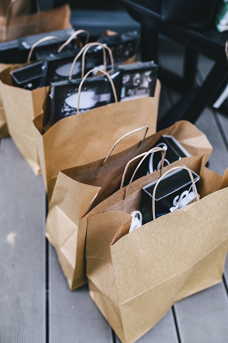 Cardboard shopping online bag