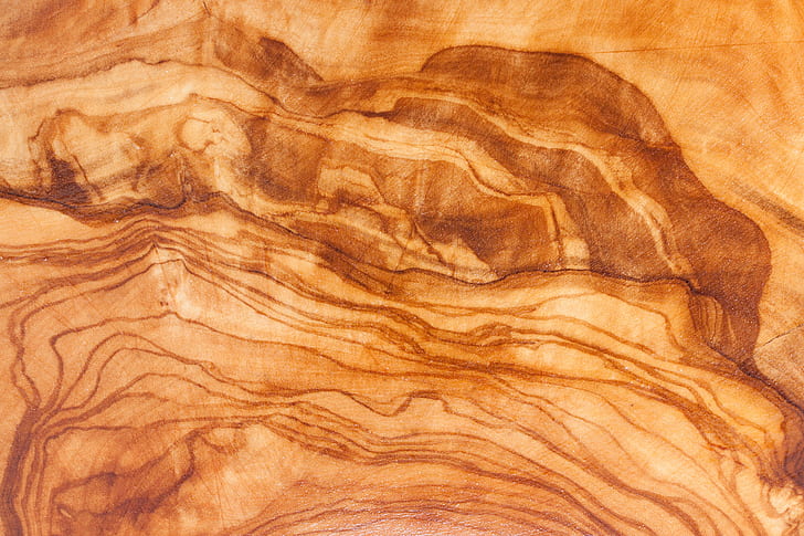 https://i1.pickpik.com/photos/141/306/423/olive-wood-wood-grain-cutting-board-preview.jpg