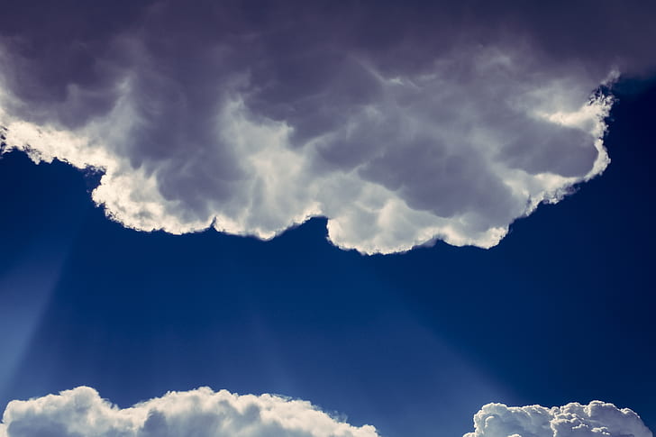 close-up photo of white clouds and blue sky