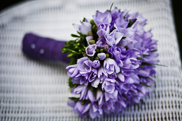 purple petaled flower bouquet