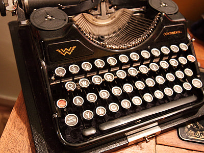 closeup photo of Continental typewriter