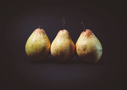 three pear fruit photo