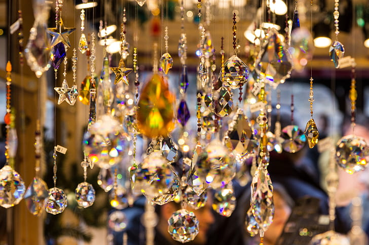 closeup photo of clear crystal chandelier