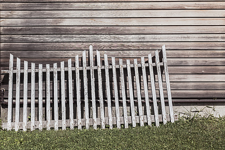 gray wooden fence