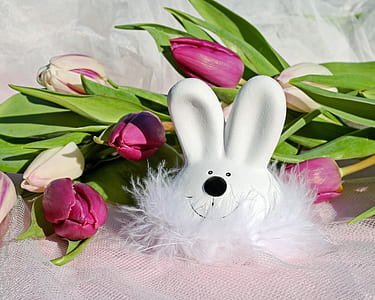 white rabbit head figurine