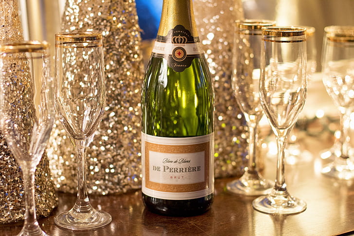 De Perriere bottle beside champagne glasses