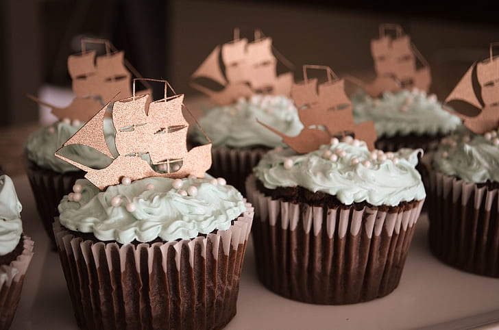cupcake with ship on top