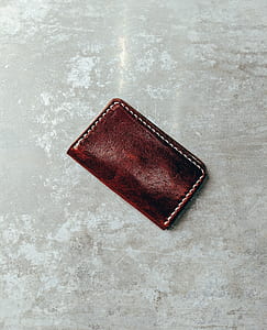 brown leather bifold wallet