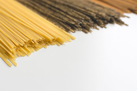 Spaghetti tricolora
