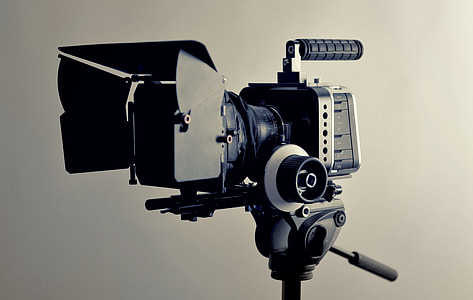 closeup photo of camera with stand