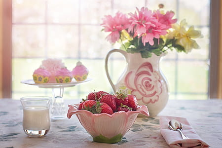 pink and white ceramic floral bowl