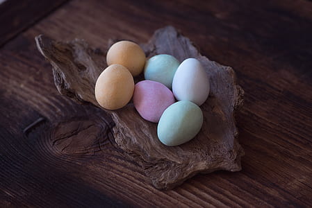 assorted-color egg ceramic figurines