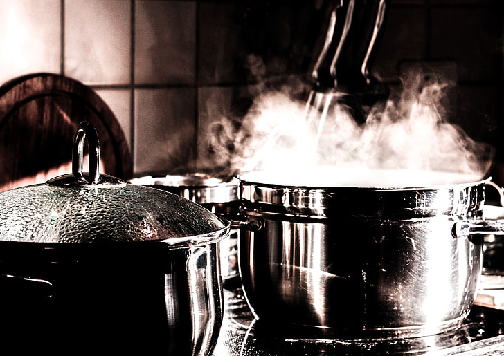 boiling water on gray stainless steel cooking pot