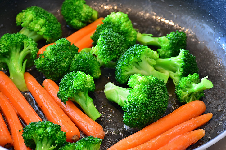 broccoli and carrot on pan