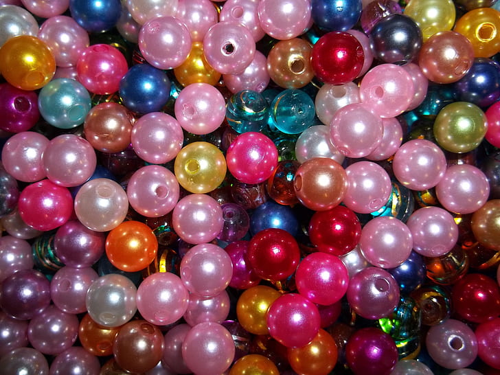 multi-colored bead lot