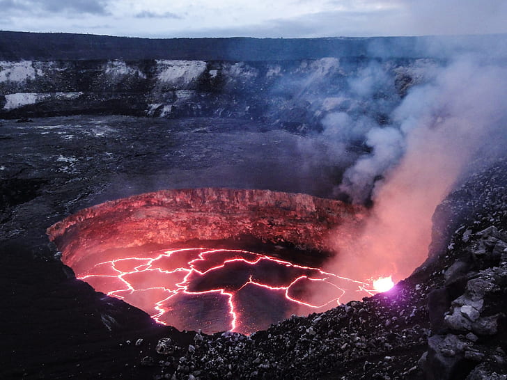 photo of Hawaiian Volcanoes National Park