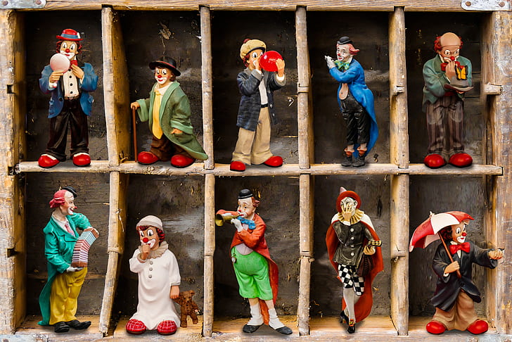 clown figure collection