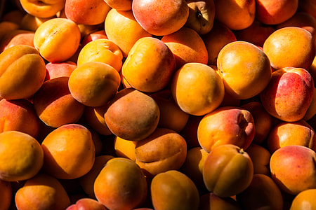 Fresh apricots captured on a fruit stall in Paris. Image captured with a Canon 6D