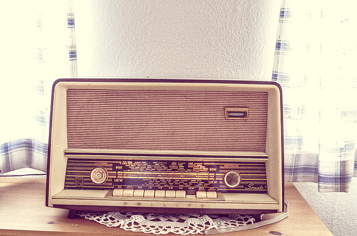 vintage gray tuner radio