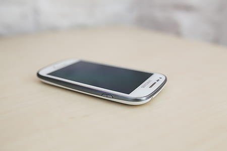 White screentouch phone