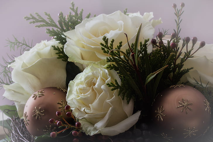 white roses and brown baubles