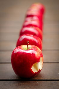 shallow focus photography of apples