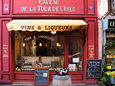 Vins & Liqueurs Store during Daytime