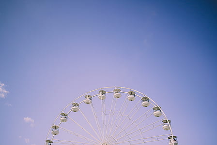 gray ferris wheel