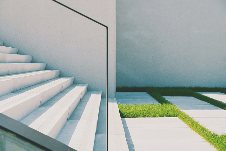 Minimal staircase architectural details