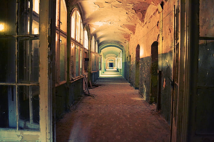 hallway of abandoned building