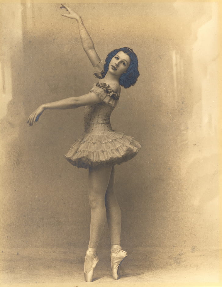 photo of woman wearing ballet dress