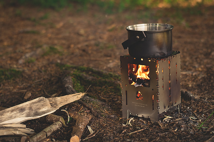 gray burner stove and cooking pot