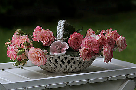 pink rose basket