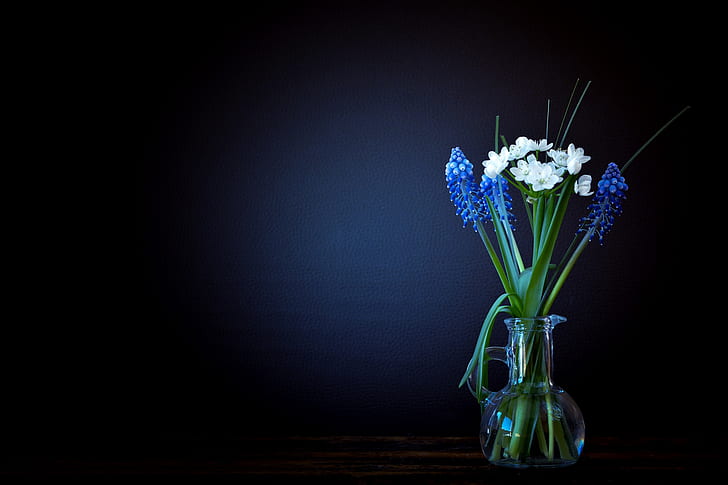 white and blue grape hyacinth flower centerpiece