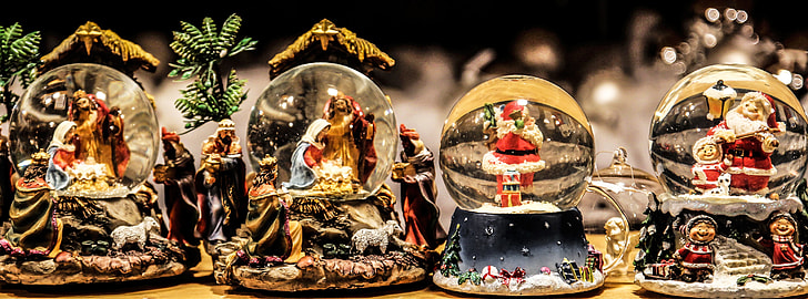 Christmas water globes