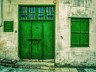 green door during daytime