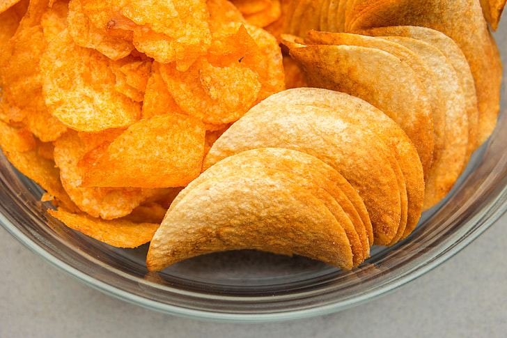chips on round glass bowl
