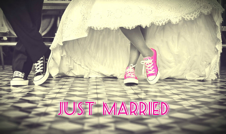 Just Married graphics
