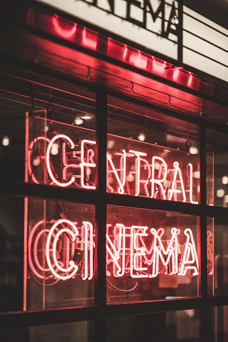 Central Cinema LED singane ]