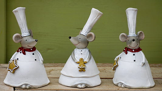 three chef mice figurines