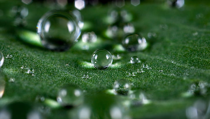 water macro droplets