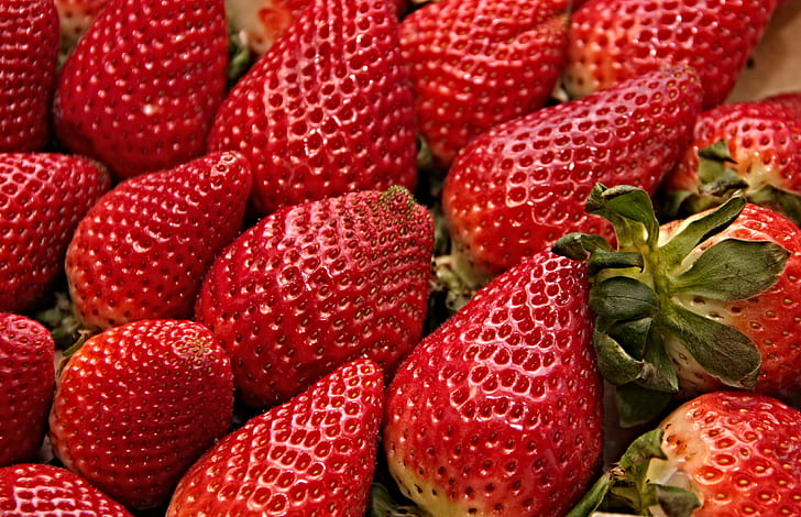 focused photo of strawberry