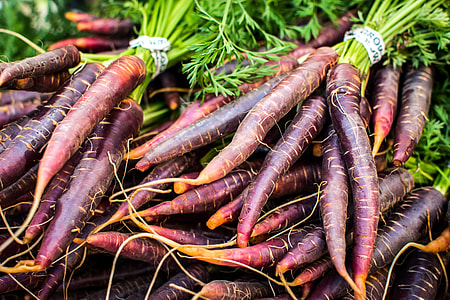 Red carrots at farmers market