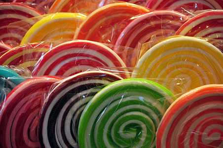 bunch of packed sugar lollipops
