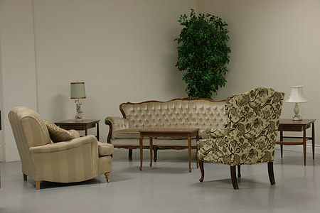 brown fabric padded sofa set