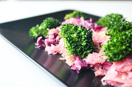 Broccoli with red cabbage