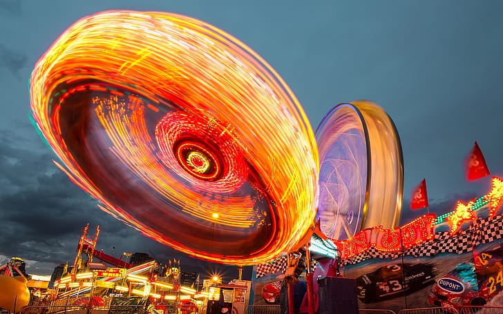 timelapse photography of a carnival ride