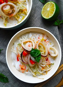 Rice Noodle with Tom Yum Goong Soup