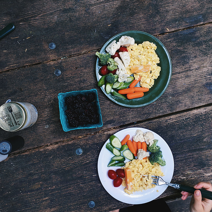 How to Eat Healthy While Camping?